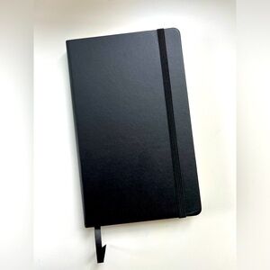 Talens Art Creation Skethbook 80 sheets 
8”x 5” Black New/unused